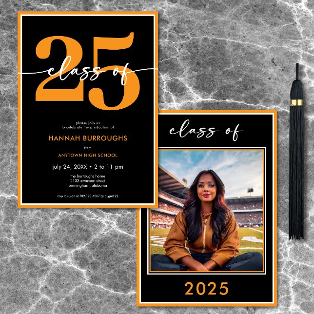 Moderne minimale Orange Script Graduation Party Einladung (Modern Minimal Orange Script Graduation Party Invitation)