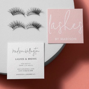 Moderne minimale Pink Script Beauty Lashes Quadratische Visitenkarte