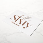 Moderne minimale Typografie, einfach 60. Geburtsta Folieneinladung<br><div class="desc">Moderne minimale Typografie einfache Goldfolie 60. Geburtstagseinladung. Teil einer zeitgenössischen Sammlung.</div>