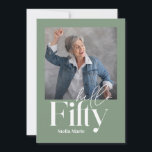 Moderne minimale Weise schlaugrün 50. Geburtstag Einladung<br><div class="desc">Moderne minimale Typografie einfache Foto Salbei Grün und Weiß 50. Geburtstagseinladung. Teil einer zeitgenössischen Sammlung.</div>