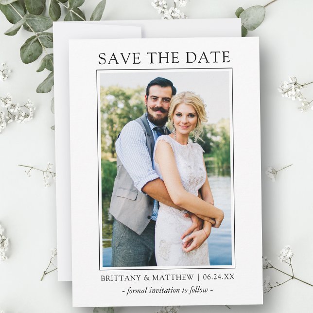 Moderne Minimalistische, einfache Foto Save the Da Save The Date (Customize to change text size, style or to add more text & photos to back of card.)