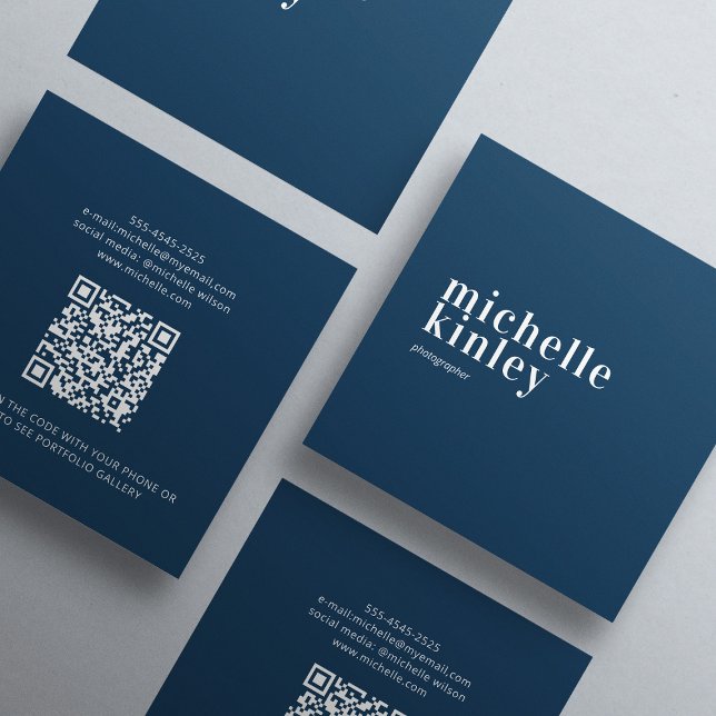Moderne minimalistische einfache QR-Code persönlic Quadratische Visitenkarte (Von Creator hochgeladen)