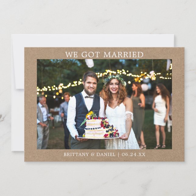 Moderne Minimalistische Einfache Wir Got Verheirat Dankeskarte (Vorderseite)