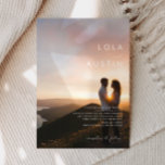 Moderne Minimalistische Foto Hochzeitseinladung Einladung<br><div class="desc">Diese moderne Minimalistische Foto Hochzeitseinladung ist perfekt für Ihre Hochzeit. Das einfache, einzigartige abstrakte Design, begleitet von einem zeitgenössischen minimalen Drehbuch und weißer Typografie, verleiht diesem Produkt ein Gefühl von elegantem formalem Luxus und bleibe gleichzeitig vereinfachend, chic bhemian. Behalt es so, wie es ist, oder wähle es aus, um es...</div>