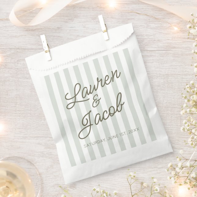 Moderne Minimalistische Grüne Streifen Hochzeit Geschenktütchen (Ausgeschnitten)
