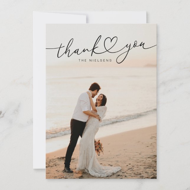 Moderne Minimalistische Heart Script Wedding Dankeskarte (Vorderseite)