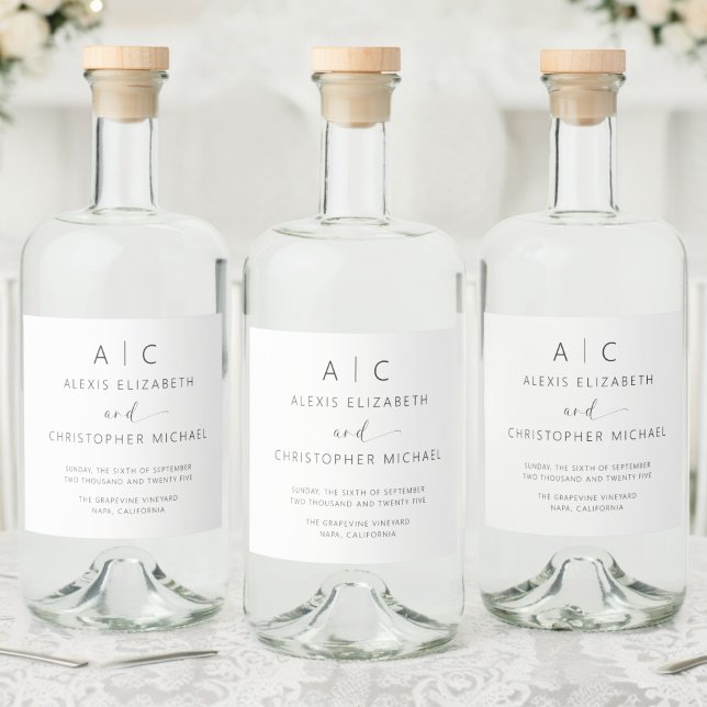 Moderne Minimalistische Hochzeit Alkoholflaschenetikett (Von Creator hochgeladen)