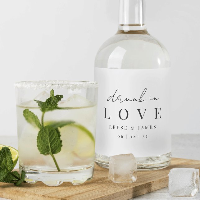 Moderne Minimalistische Hochzeit "Betrunken in Lie Alkoholflaschenetikett (Von Creator hochgeladen)