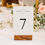 Moderne Minimalistische Hochzeit in Schwarz und El Tischnummer<br><div class="desc">Entwerfen Sie Ihre eigene personalisierte Hochzeitsfeier-Tischnummer mit moderner minimalistischer Typografie in Schwarz und Elfenbeinfarbe.</div>