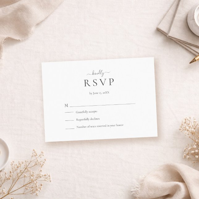 Moderne minimalistische Hochzeits-RSVP-Karte im Sk RSVP Karte (Modern Minimalist Script Wedding RSVP Card on a boho table with tiny white flowers)