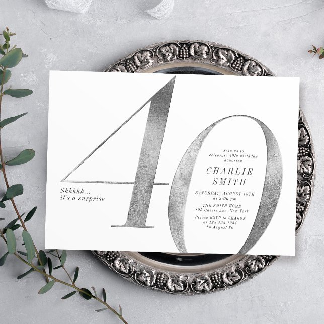 Moderne minimalistische Imitate silber 40. Geburts Einladung (Modern minimalist faux silver 40th birthday invitation)