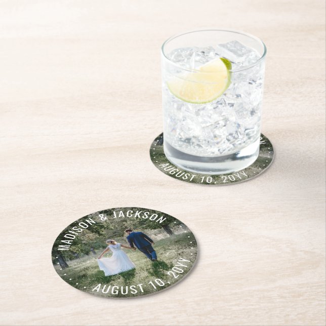 Moderne Minimalistische Liebe für Hochzeiten und d Runder Pappuntersetzer (Vor Ort)