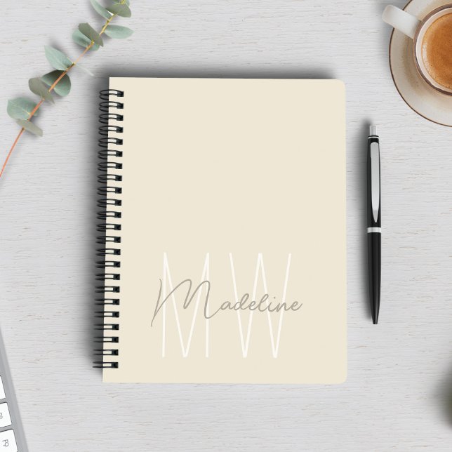 Moderne Minimalistische Monogramm-Creme Notizblock (Modern Minimalist Monogram Cream Notebook by MINTIC DESIGN STUDIO)