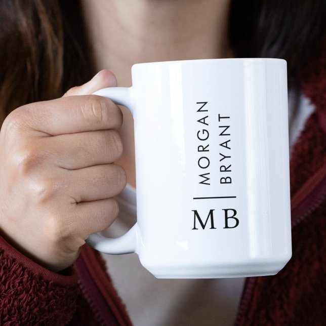 Moderne Minimalistische Monogramm Schwarz/Weiß Zweifarbige Tasse (Von Creator hochgeladen)