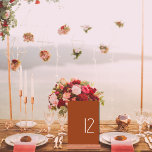 Moderne Minimalistische Pastelltafelkartennummer Tischnummer<br><div class="desc">Moderne Minimalistische Pastel Wedding Table Number Moderne Minimalistische Pastel Wedding Table Kartennummern sind ideal für Frühjahr, Sommer und Hochzeiten im Herbst. Die Tischnummer besticht durch stilvolle Typografie auf einem reichen Zimthintergrund. Das schöne Design ist modern und elegant und verleiht dem Schild ein elegantes Ambiente.</div>