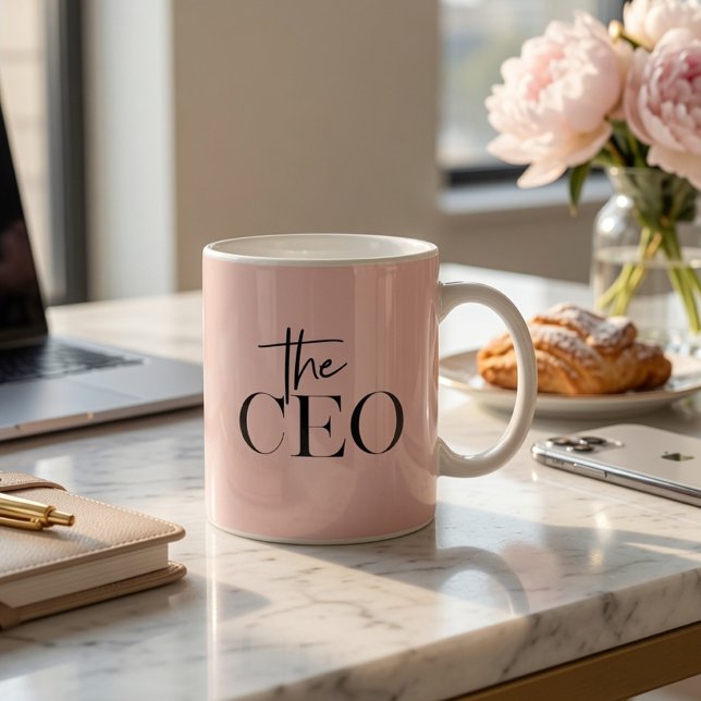 Moderne minimalistische personalisierte CEO Rosa Kaffeetasse (Von Creator hochgeladen)