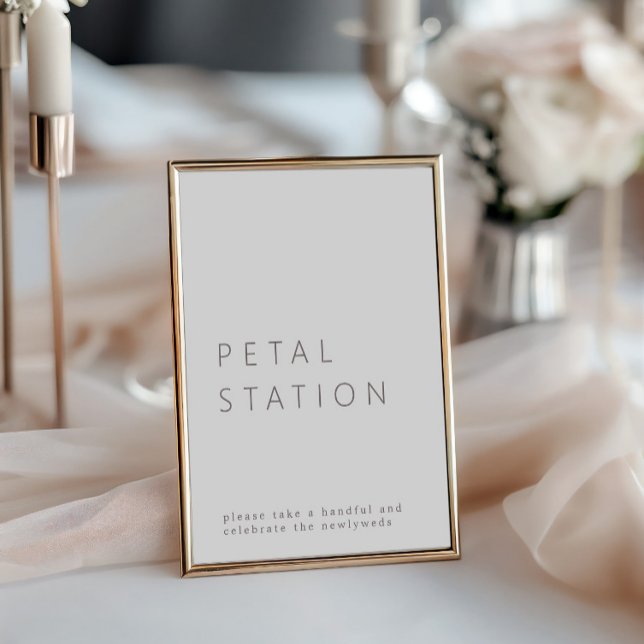 Moderne Minimalistische Petalstation Hochzeitszeic Einladung (Modern Minimalist Petal Station Wedding Sign)