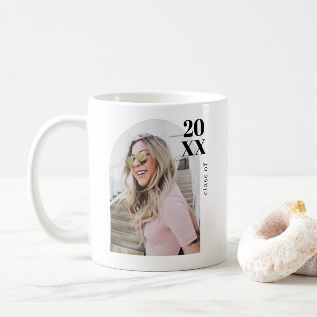 Moderne Minimalistische Pink Arch Foto Graduation  Kaffeetasse (Mit Donut)
