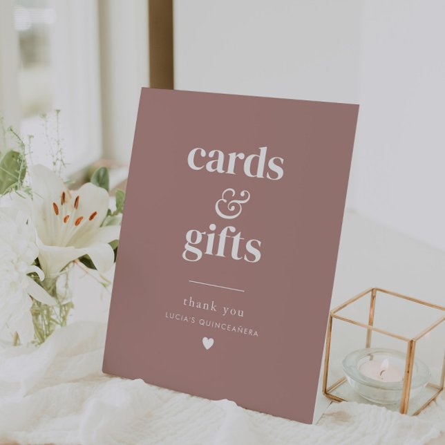 Moderne Minimalistische Quinceañera Karten und Ges Sockelschild (Zazzle Modern Minimalist Quinceañera Cards and Gifts Pedestal Sign)