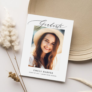 Moderne Minimalistische Script 2 Foto Graduation P Einladung