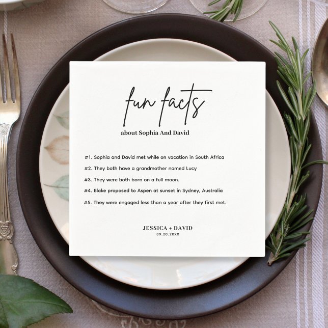 Moderne Minimalistische Script-Fun-Fakten Hochzeit Serviette (Von Creator hochgeladen)