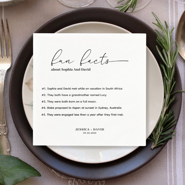 Moderne Minimalistische Script-Fun-Fakten Hochzeit Serviette (Von Creator hochgeladen)