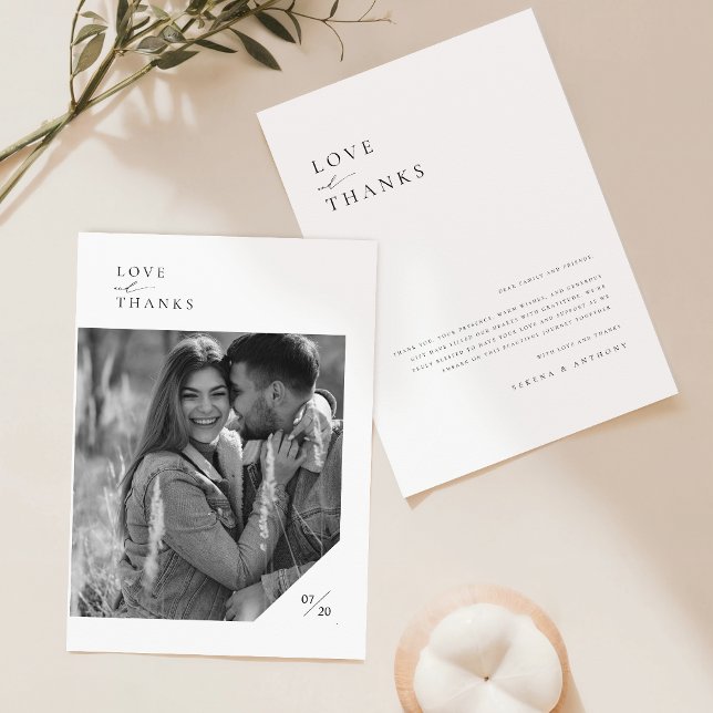 Moderne Minimalistische Script Typografy Foto Wedd Dankeskarte (Von Creator hochgeladen)