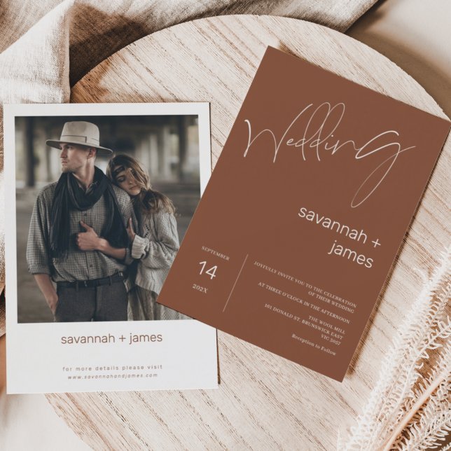 Moderne Minimalistische Terracotta-Kalligrafie Hoc Einladung (Von Creator hochgeladen)