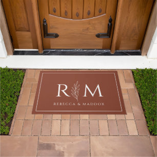 Moderne Minimalistische Terrakotta-Monogramm-Türma Fußmatte