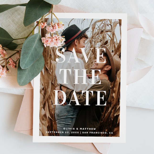 Moderne, minimalistische Typografie-Foto-Hochzeit Save The Date (Von Creator hochgeladen)