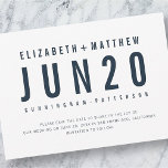 Moderne   Minimalistische Typografie-Hochzeit Save The Date<br><div class="desc">Besteht aus einfachen und kontrastgroßen Sans Serif Typografie. Alles vor einem Hintergrund reinen Blau. Diese Elemente sind einfach,  unsinnig und modern. Dieses wurde von White Paper Birch Co. exklusiv für Zazzle entworfen. Abrufbar unter: http://www.zazzle.com/whitepaperbirch</div>