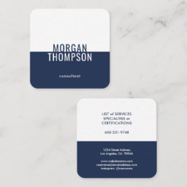 Moderne Minimalistische Typografie Navy Blue und W Quadratische Visitenkarte