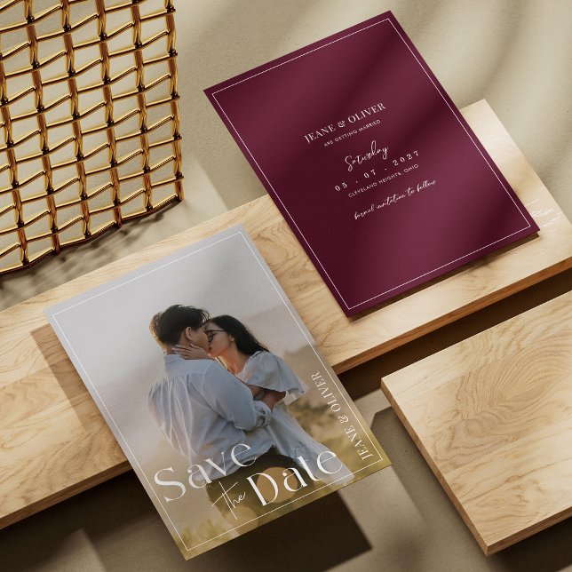 Moderne Minimalistische und elegante Hochzeit in B Save The Date (Personalized Modern Minimalist and Elegant Burgundy Wedding Save The Date)