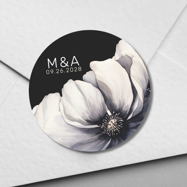 Moderne Monogram Initials Blume Black Wedding Runder Aufkleber (Modern Monogram Initials Flower Black Wedding Classic Round Sticker)