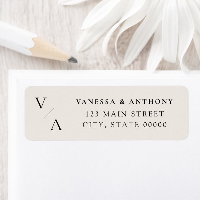 Moderne Monogram Ivory Wedding Rücksendeadresse (Insitu)