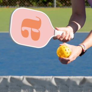 Moderne Monogramm Anfangsbuchstabe Pastellrosa Ora Pickleball Schläger