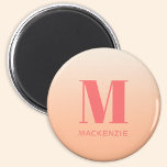 Moderne Monogramm Anfangsname Peach Gradient Magnet<br><div class="desc">Moderne Typografie minimalistisch monogramm Initialname Design,  die geändert werden können,  um personalisieren. Pfirsichfarbener Hintergrund</div>
