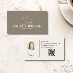 Moderne Monogramm-Foto QR Taupe Professional Visitenkarte