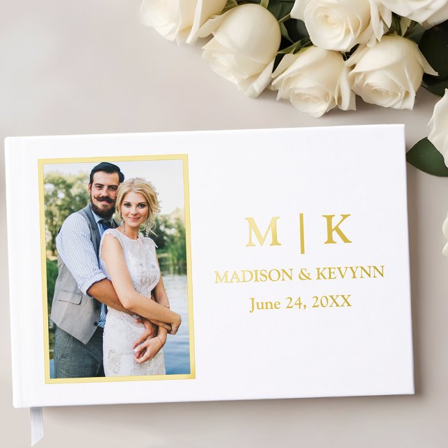 Moderne Monogramm Foto Wedding Gold Foil Gästebuch (Customize to change text size or text style.)