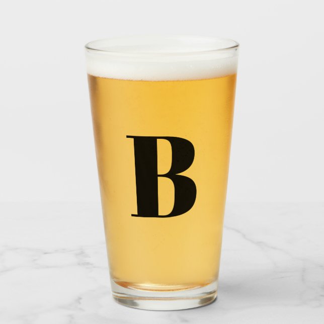 Moderne Monogramm-Initial-Bier  Glas (Vorne (Gefüllt))