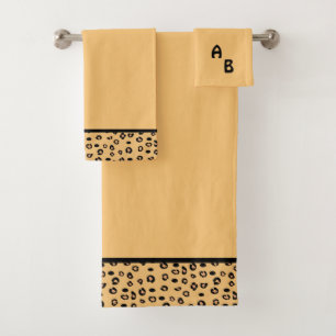 Moderne Monogramm- und Leopardenmuster Badhandtuch Set