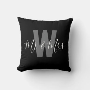 Moderne Mr Mrs Schwarz Weiß Monogramm Kissen
