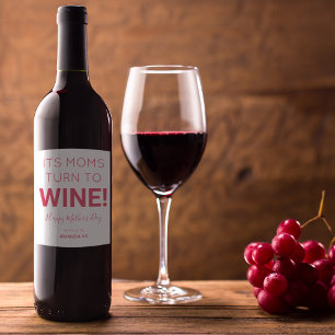 Moderne Mums verwandeln sich in Wein! Tag der glüc Weinetikett