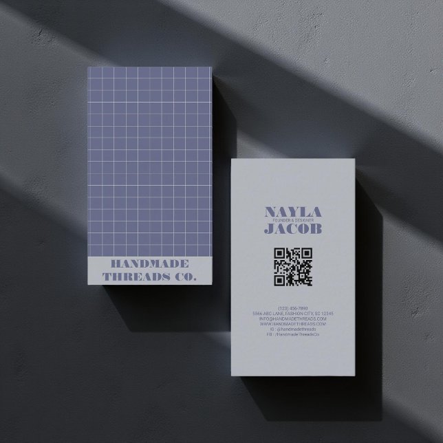 Moderne Navy-Blau karierte QR-Code-Muster  Visitenkarte (Von Creator hochgeladen)