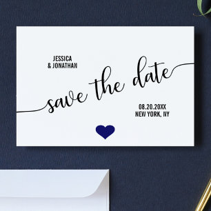 Moderne Navy Blue Heart Wedding SPAREN DAS DATUM Ankündigungspostkarte