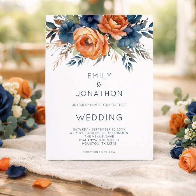 Moderne Navy Burnt Orange Florals QR-Code-Hochzeit Einladung (Von Creator hochgeladen)