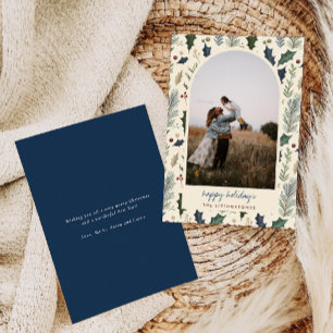 Moderne Navy Holly & Pine Blätter Arch Foto Feiertagskarte
