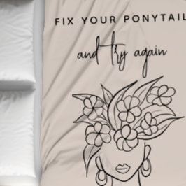 Moderne neutrale Versuchsfrauen mit Blume Fleecedecke