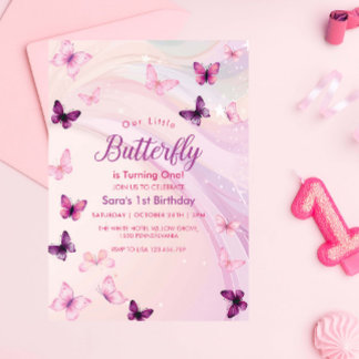 Moderne Niedliche rosa Schmetterlinge zum ersten M Einladung