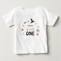 Moderne Niedliche Spookie ein Halloween erster Geb